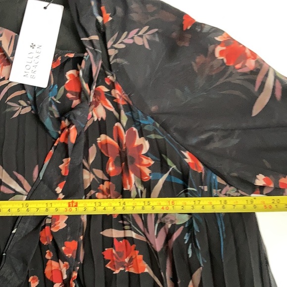 Molly Bracken black floral pleated lined long sheer sleeve swing dress tie neck - Picture 15 of 16